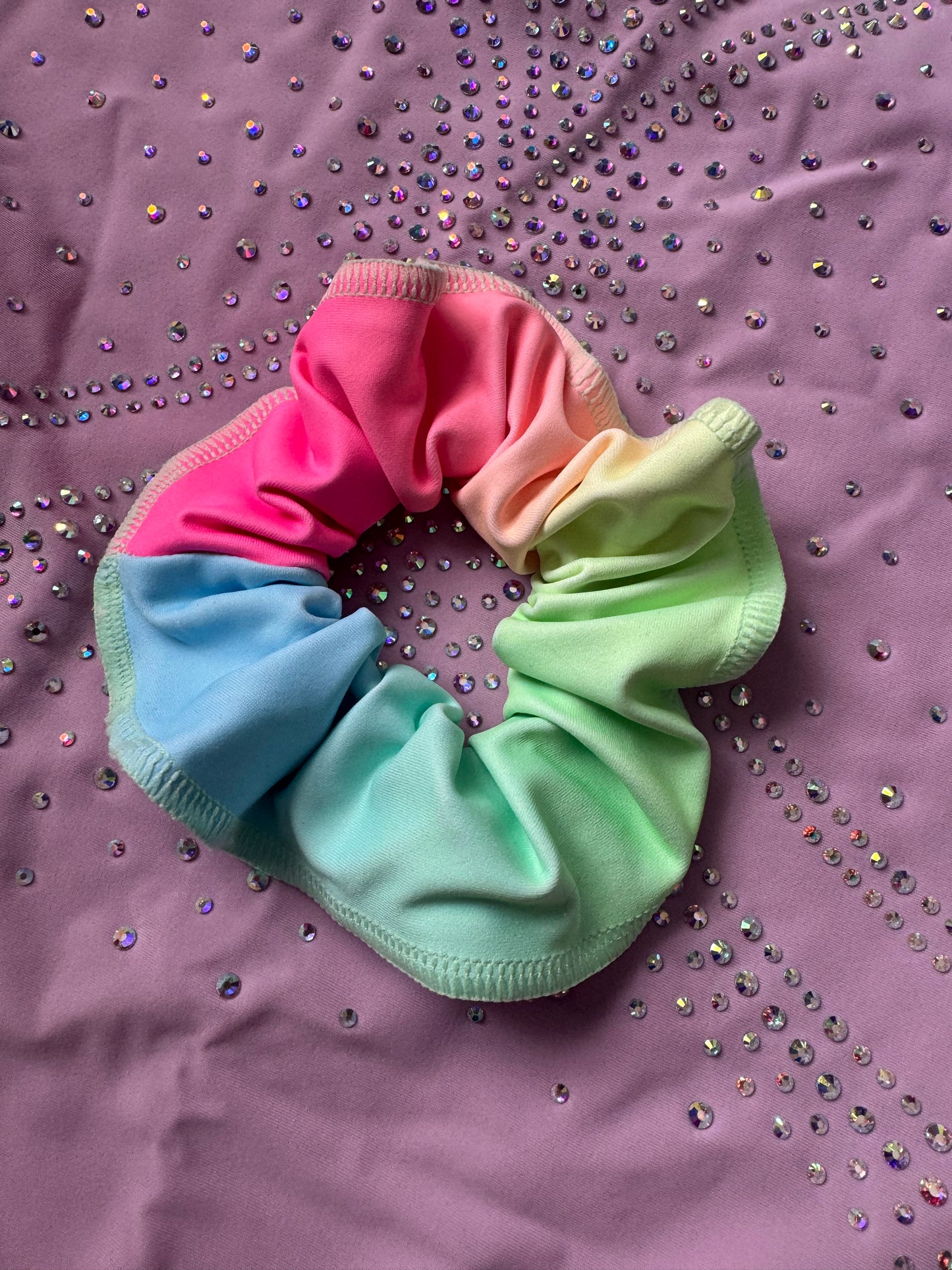 Scrunchie - Rainbow ๐